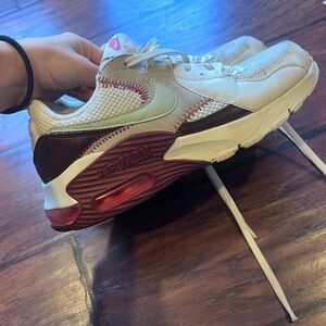 Women’s Nike Air Max excee Sneakers in White, seafoam green, Burgundy size 6.5